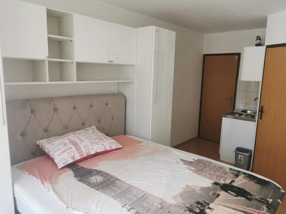 Apartments Ivi ヴィル エクステリア 写真