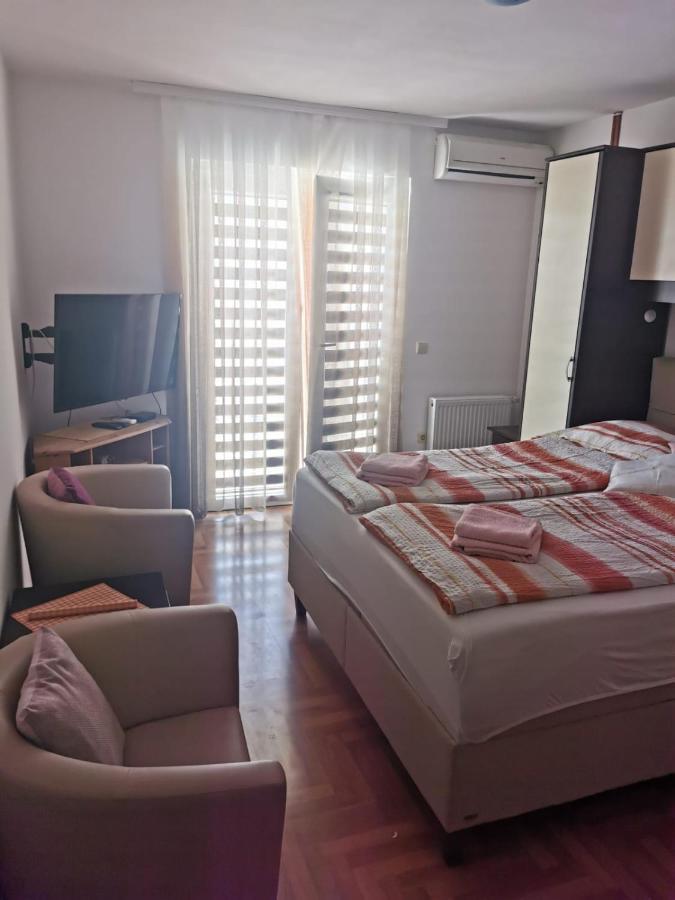 Apartments Ivi ヴィル エクステリア 写真